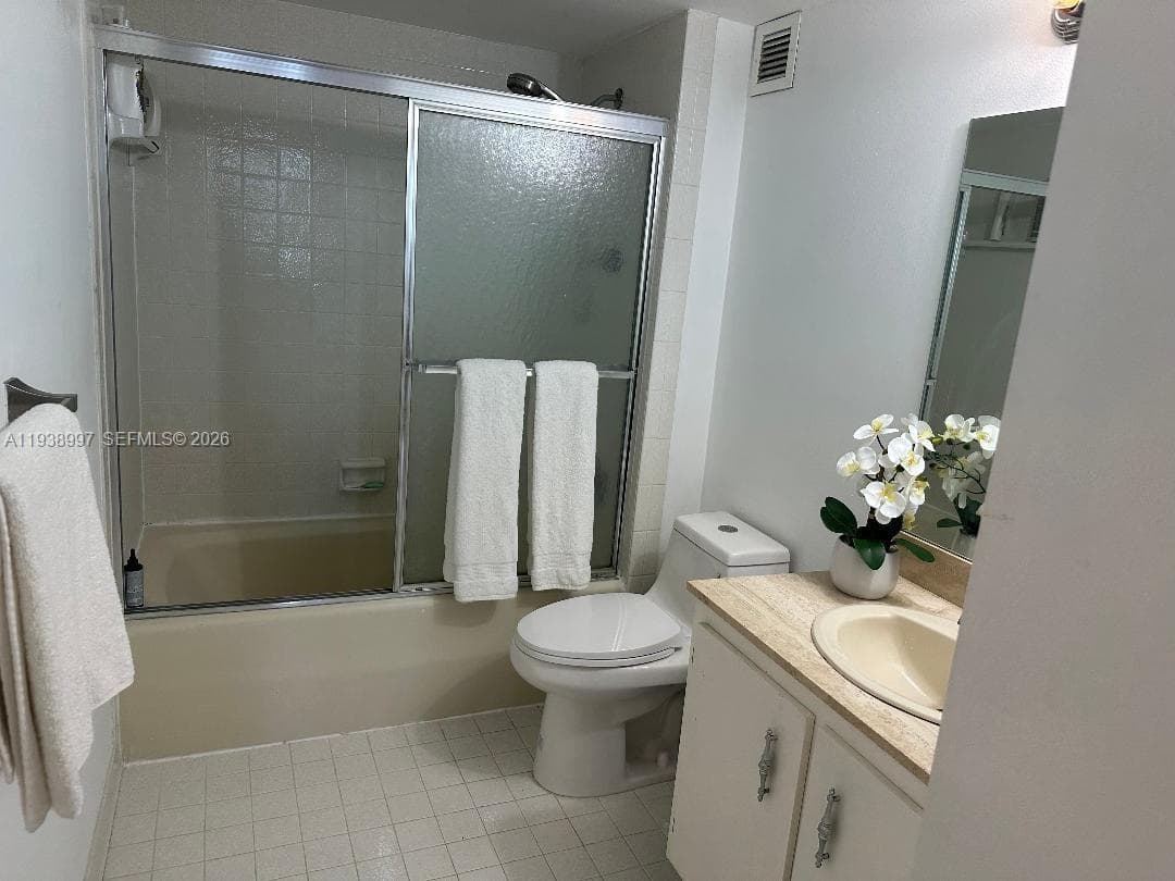 The Olympus Condo · #709 in Hallandale Beach - Photo 28