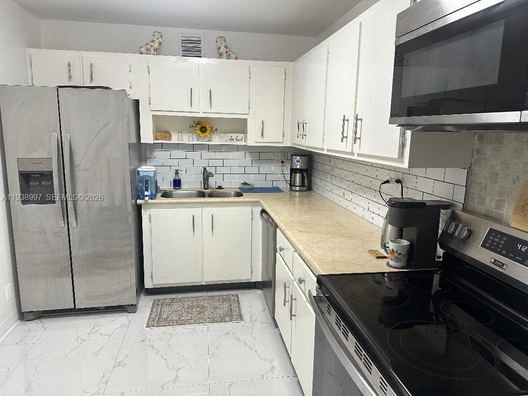 The Olympus Condo · #709 in Hallandale Beach - Photo 24