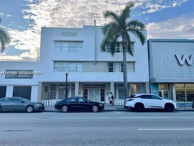 WELWORTH CONDO · #304 in Miami Beach - Photo 2