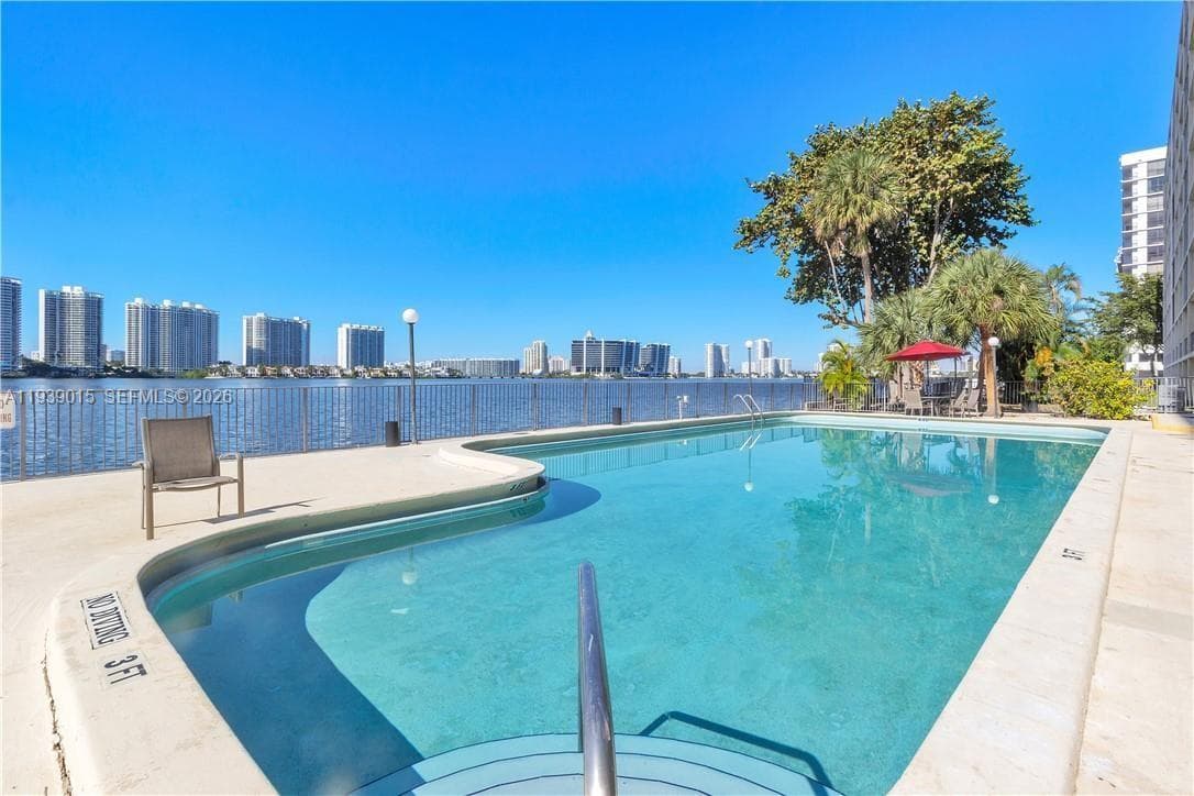 Fairview House · #S707 in Sunny Isles Beach - Photo 16