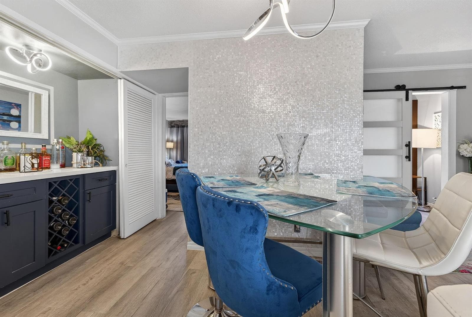 Dinning Room With Dry Bar