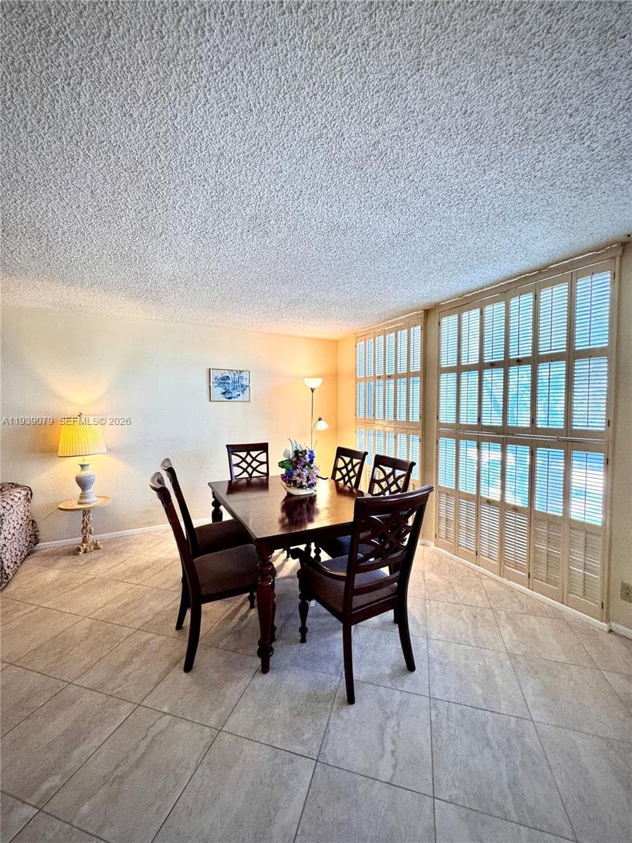DESOTO PARK CONDO · #218 in Hallandale Beach - Photo 14