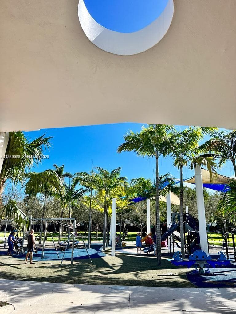 DESOTO PARK CONDO · #218 in Hallandale Beach - Photo 44