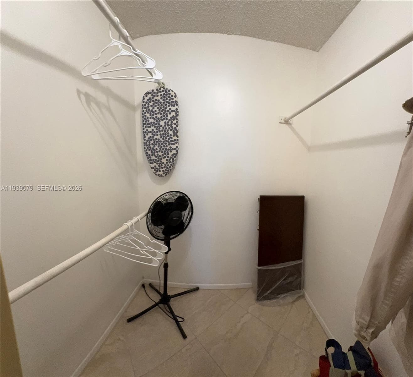 DESOTO PARK CONDO · #218 in Hallandale Beach - Photo 25