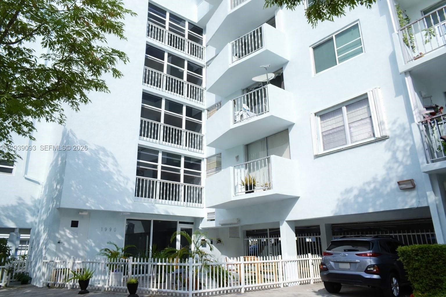 LISETTE CONDO · #405 in Miami Beach - Photo 12