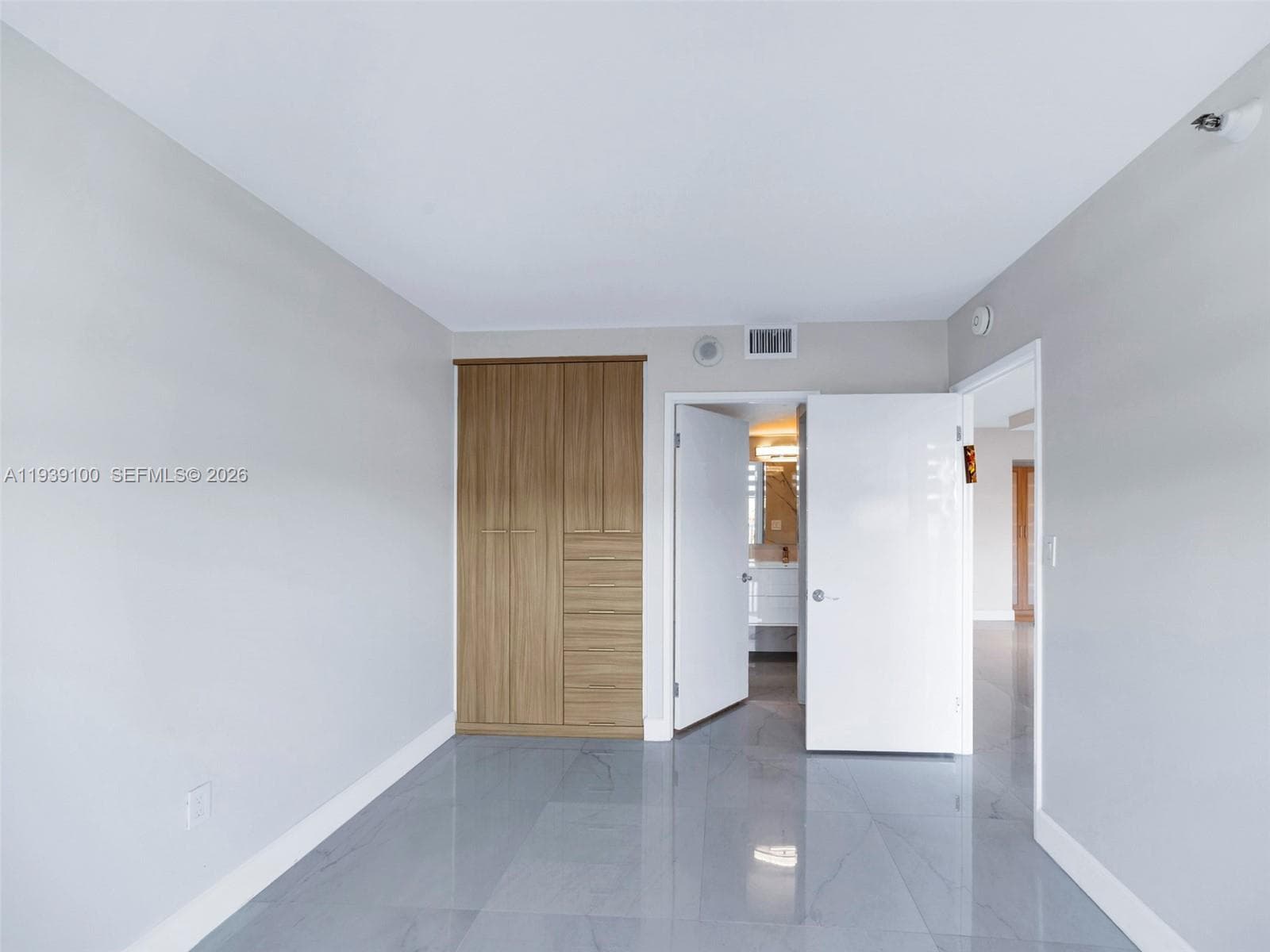 WATERVIEW CONDO · #432 in Aventura - Photo 7