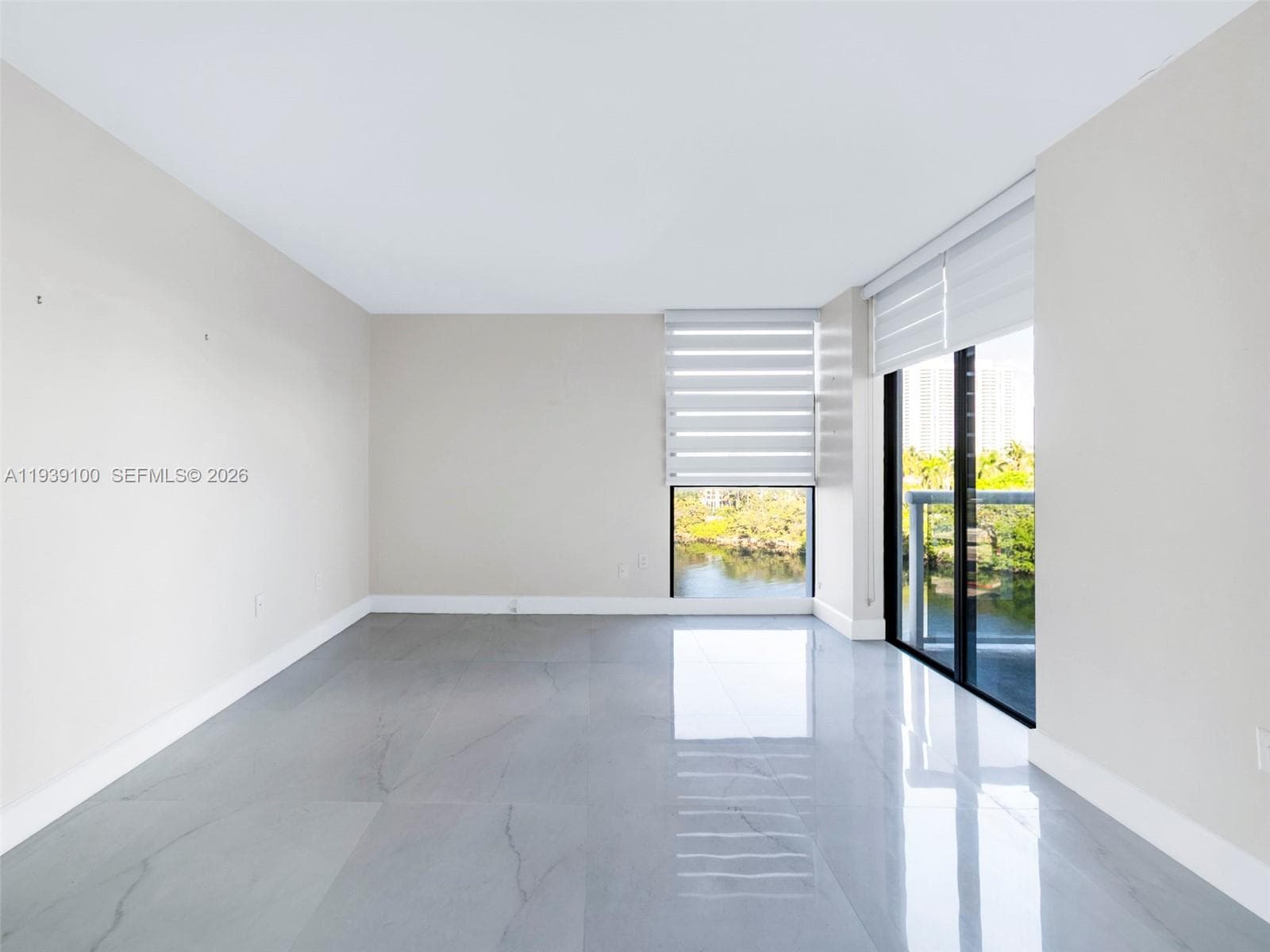 WATERVIEW CONDO · #432 in Aventura - Photo 11
