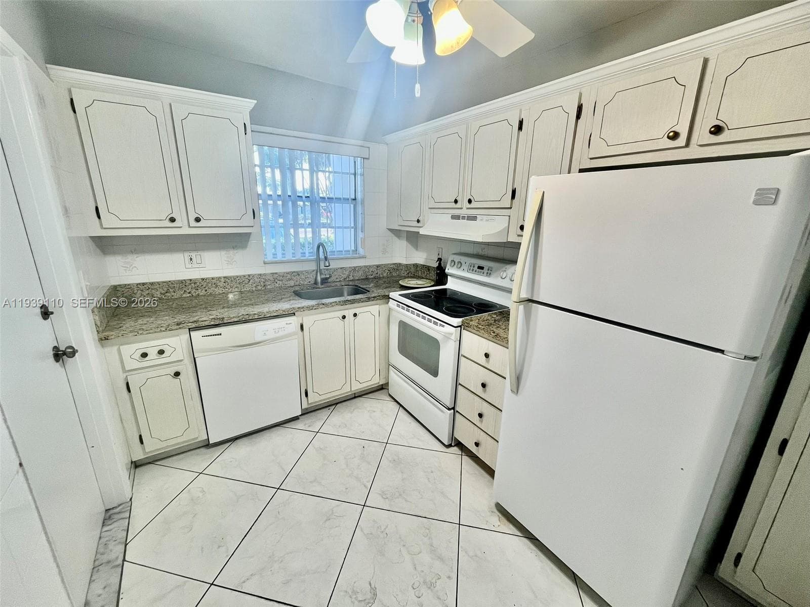 PARADISE VILLAS CONDO · #119-A in Hallandale Beach - Photo 6