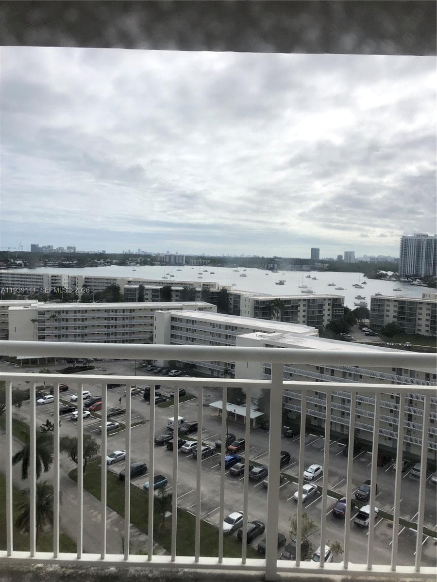 SView Thru Screened Balcony