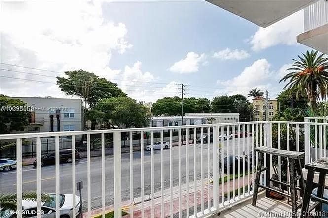 PENN MANOR CONDO · #210 in Miami Beach - Photo 4