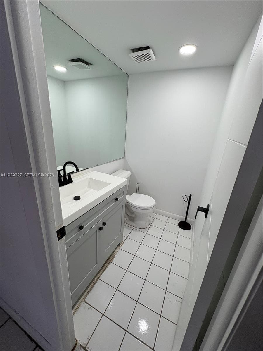 LINCOLN WEST TOWERS CONDO · #402 in Miami Beach - Photo 13