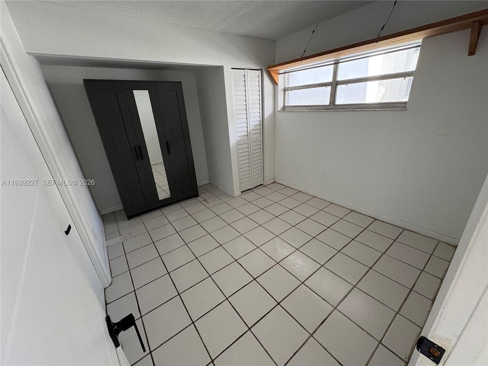 LINCOLN WEST TOWERS CONDO · #402 in Miami Beach - Photo 15
