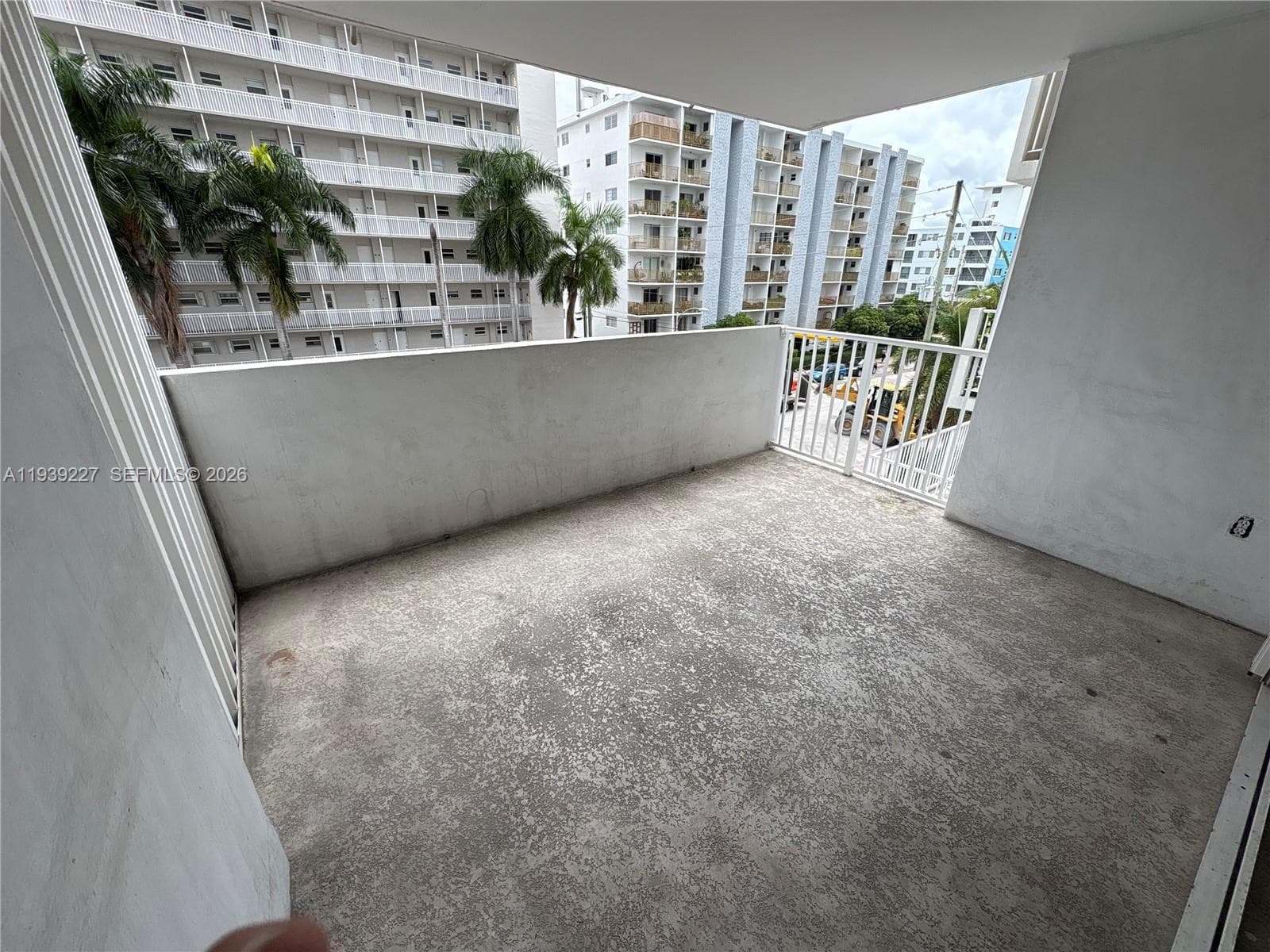 LINCOLN WEST TOWERS CONDO · #402 in Miami Beach - Photo 11