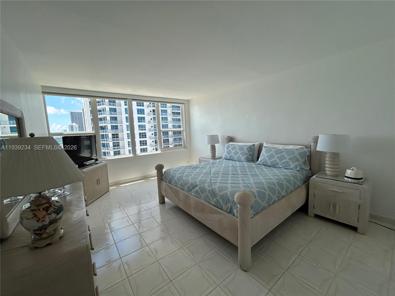 ALEXANDER TOWERS CONDO · #1514 in Hollywood - Photo 17