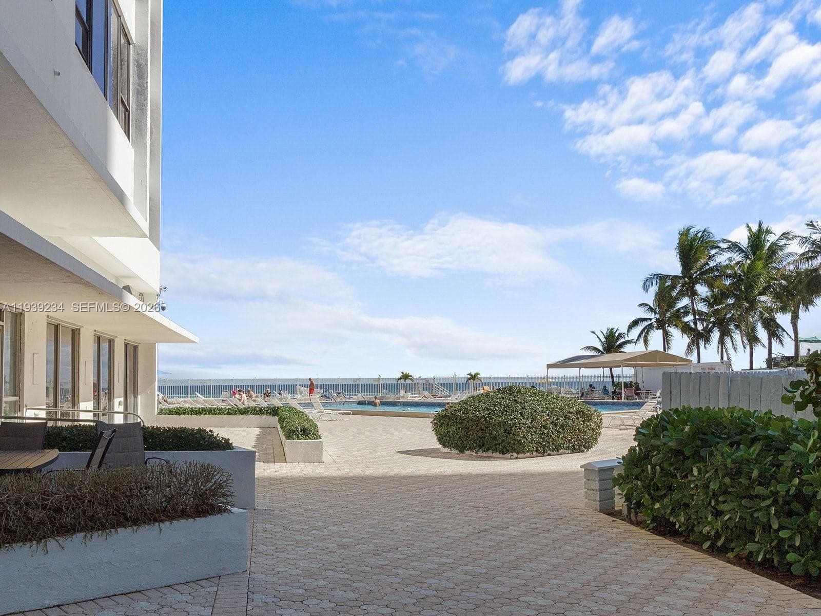 ALEXANDER TOWERS CONDO · #1514 in Hollywood - Photo 28