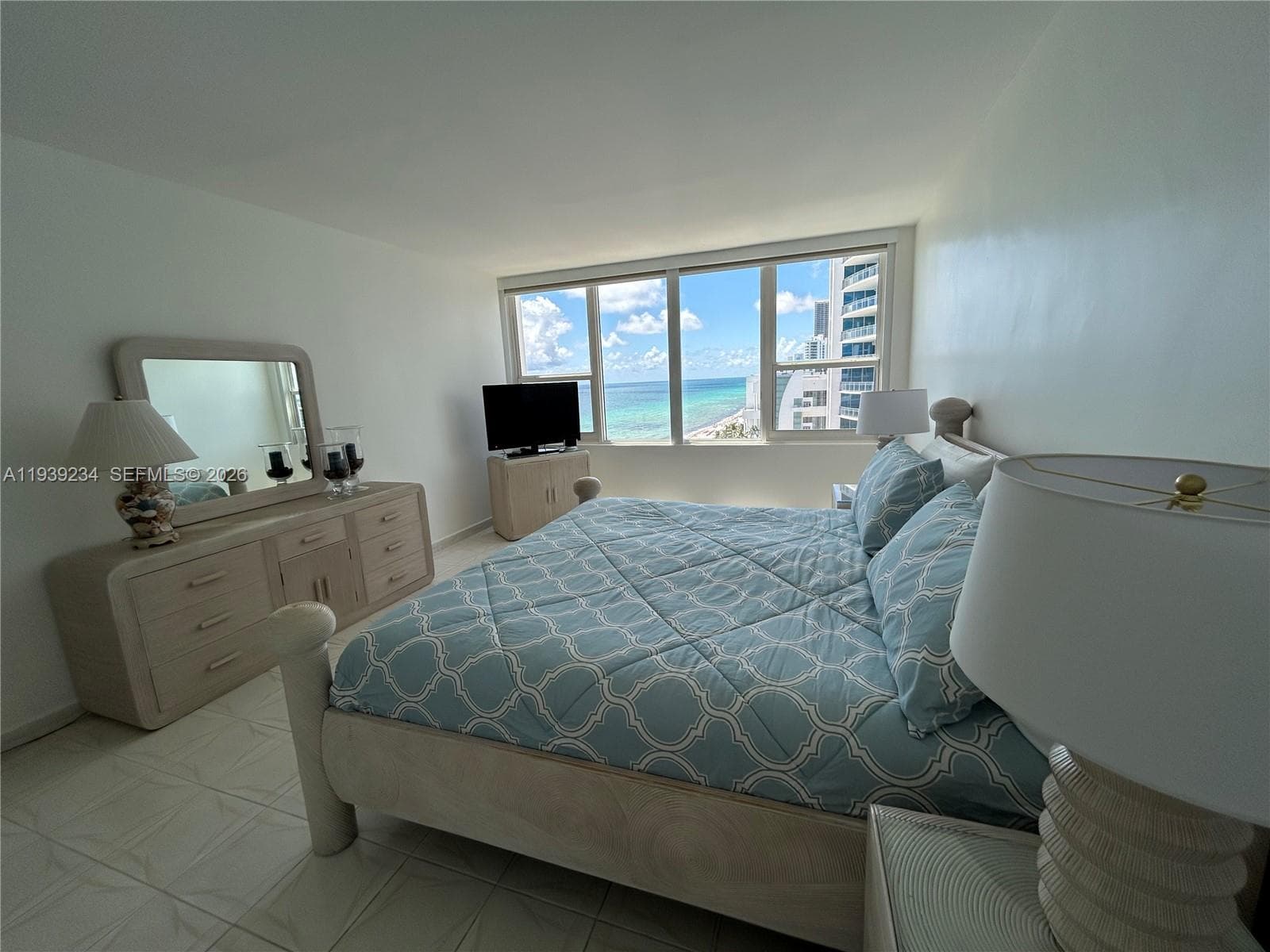 ALEXANDER TOWERS CONDO · #1514 in Hollywood - Photo 20