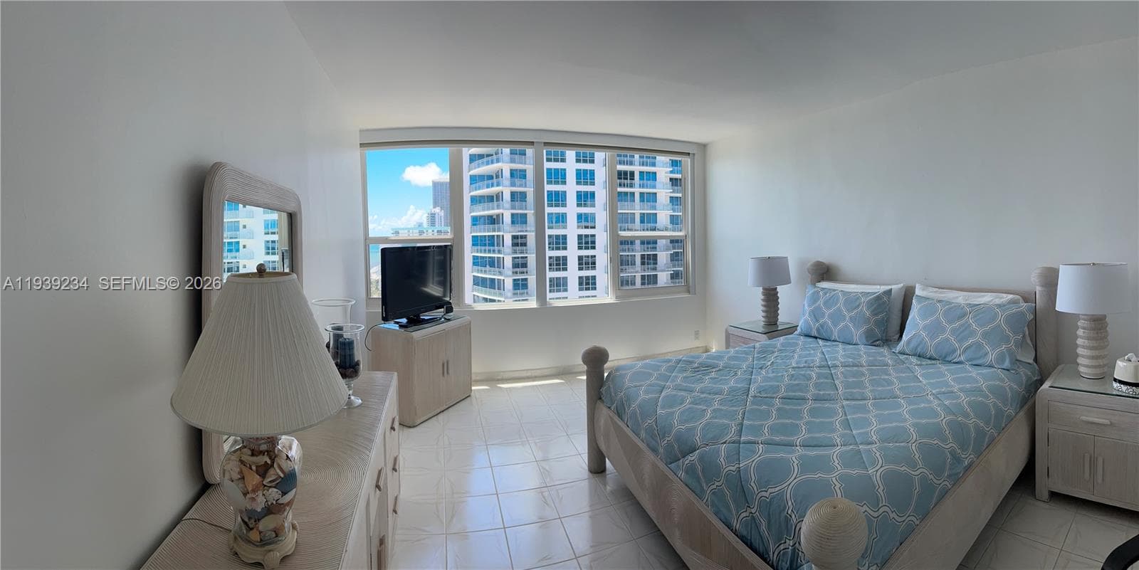 ALEXANDER TOWERS CONDO · #1514 in Hollywood - Photo 18