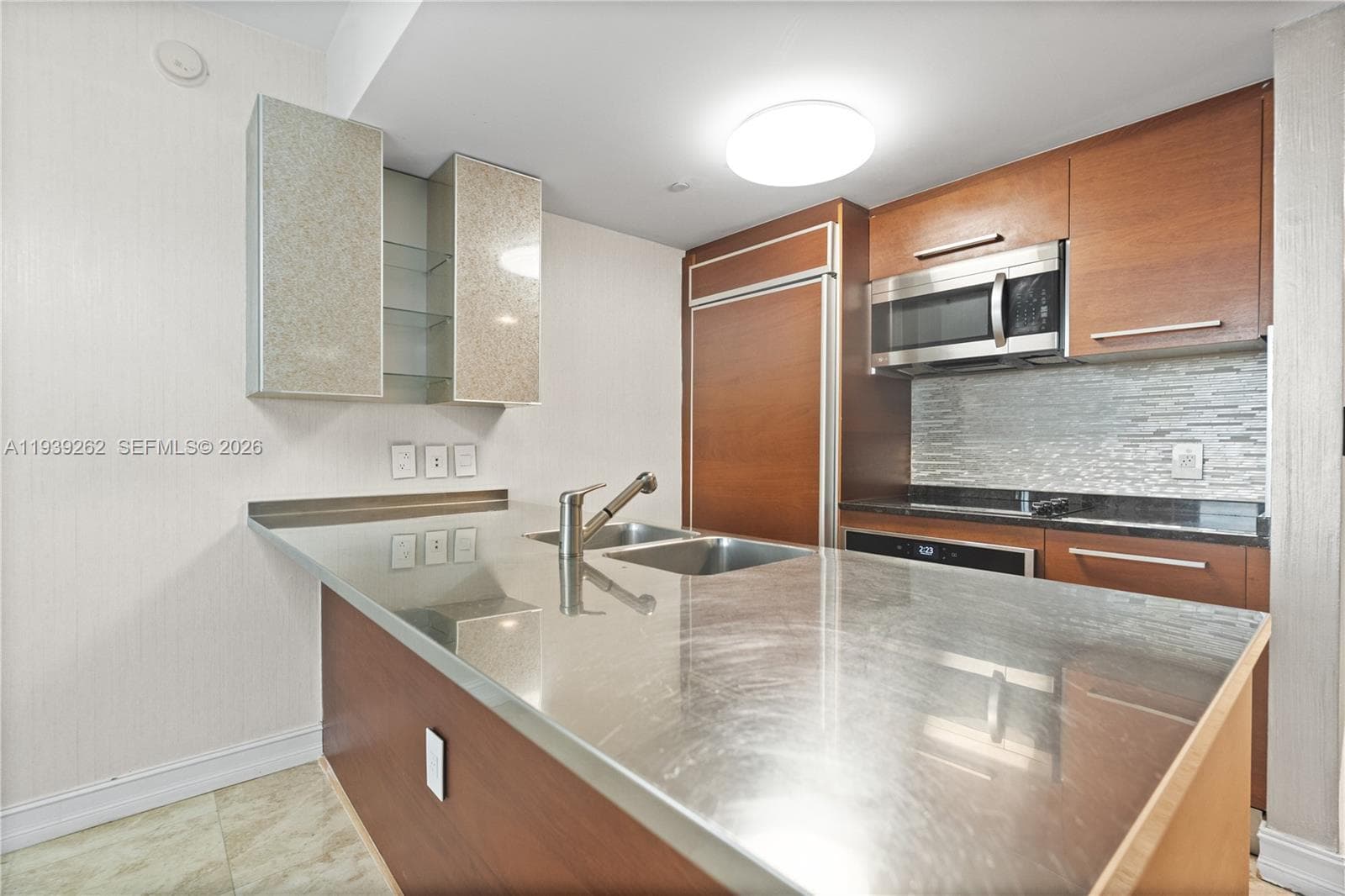 BEACH CLUB CONDO · #4109 in Hallandale Beach - Photo 10