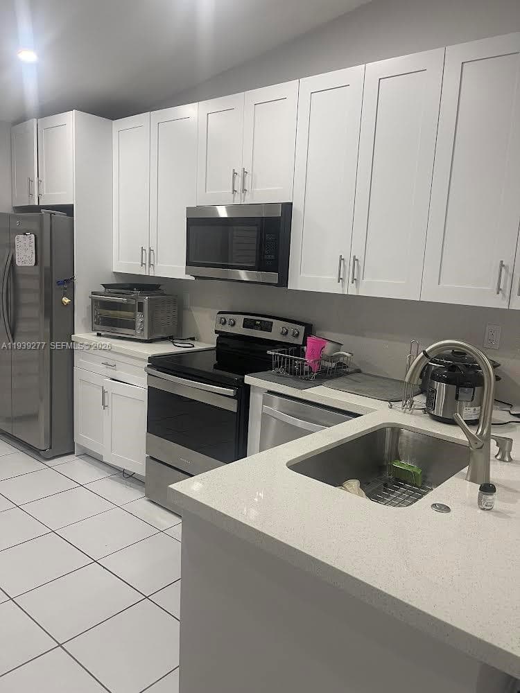SOUTH LAKE VILLAGE CONDO · #203-2 in Miami - Photo 5