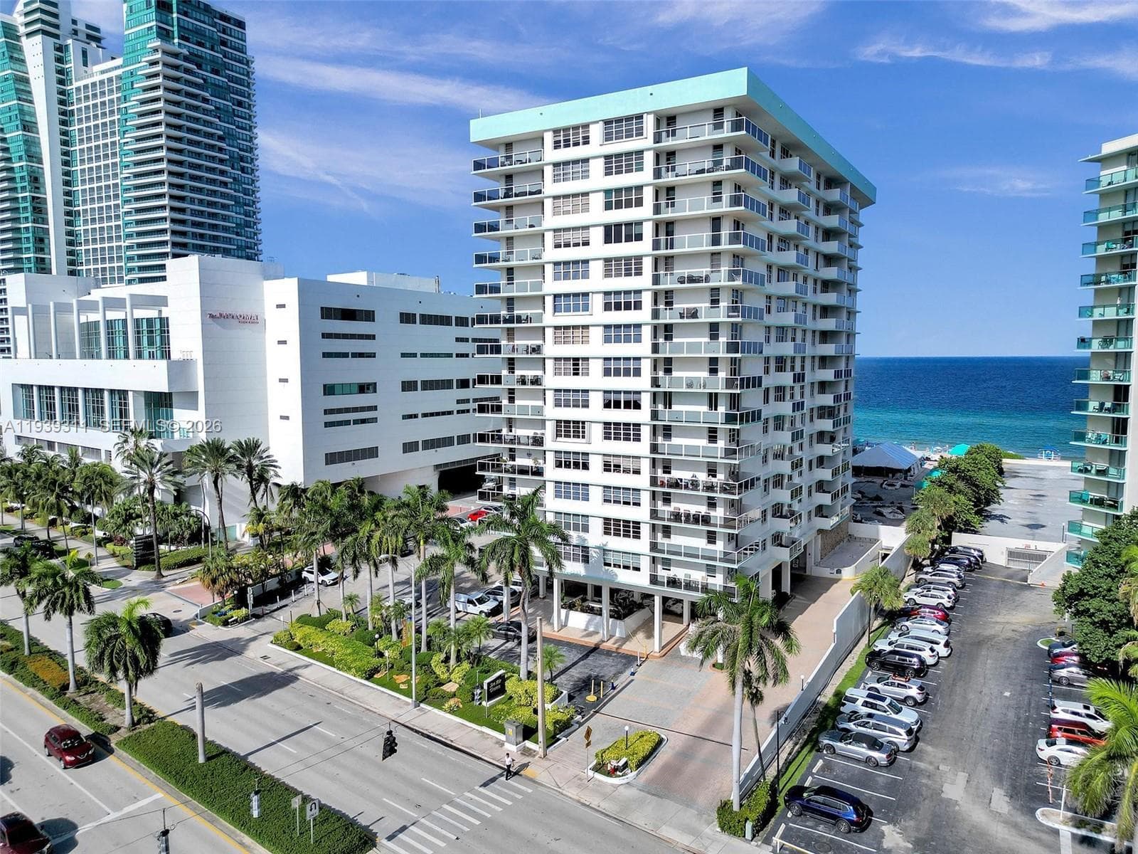 SEA AIR TOWERS · #520 in Hollywood - Photo 4