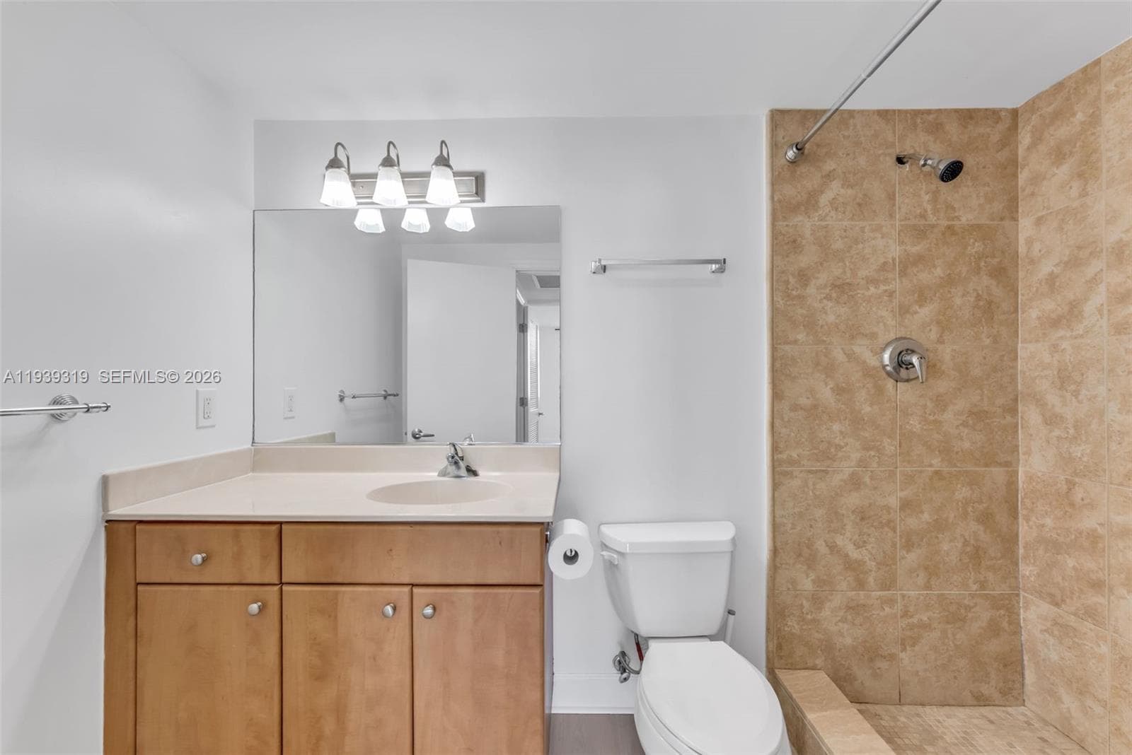 401 BLU OF NORTH BEACH CO · #1201 in Miami Beach - Photo 18