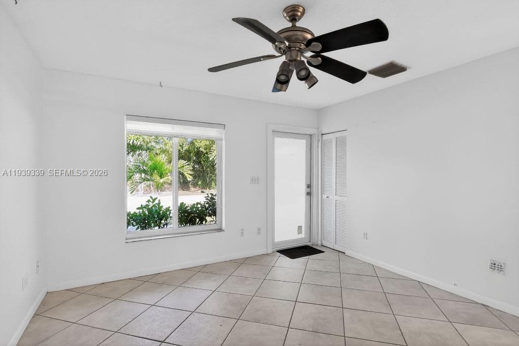 9900 SW 164th Ter photo 12