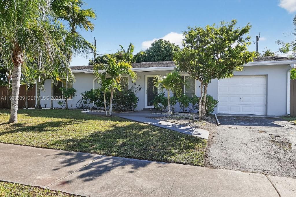 9900 SW 164th Ter photo 3