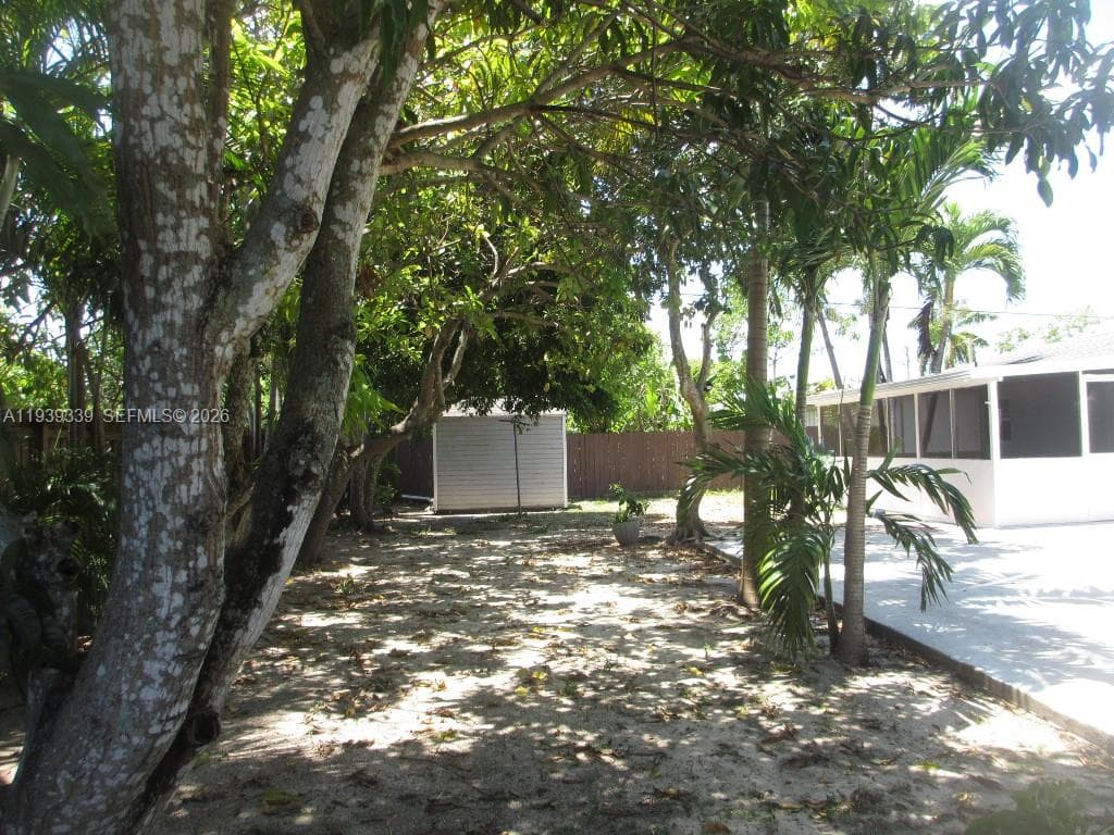 9900 SW 164th Ter photo 36