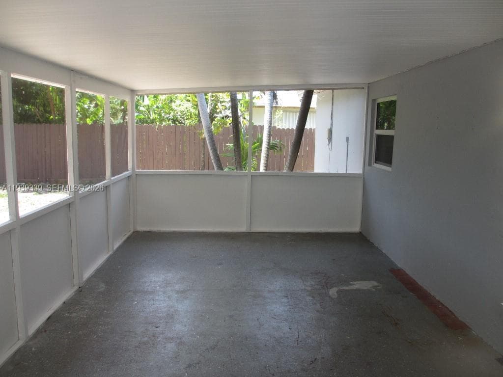 9900 SW 164th Ter photo 32