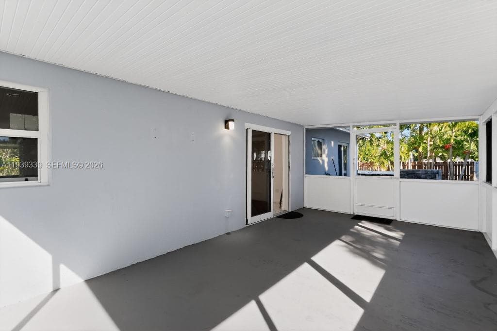 9900 SW 164th Ter photo 30