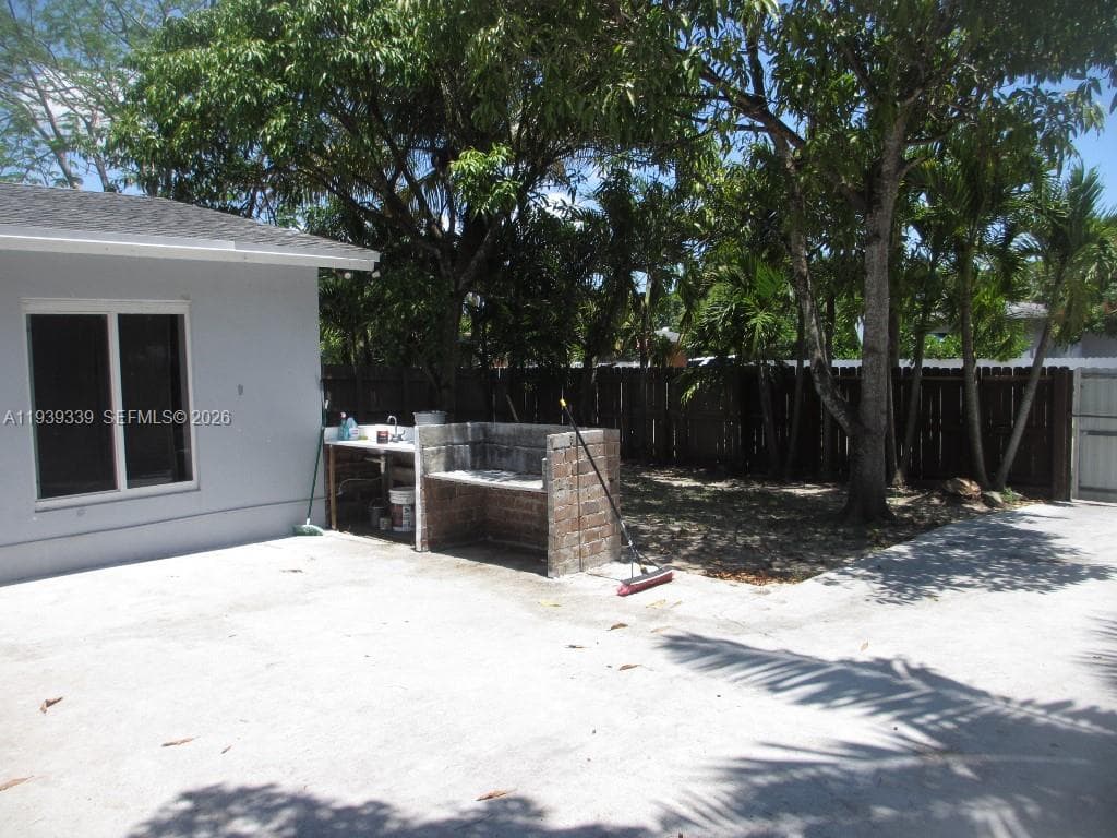 9900 SW 164th Ter photo 34