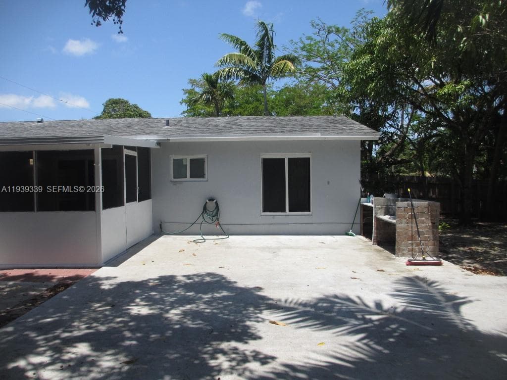 9900 SW 164th Ter photo 35