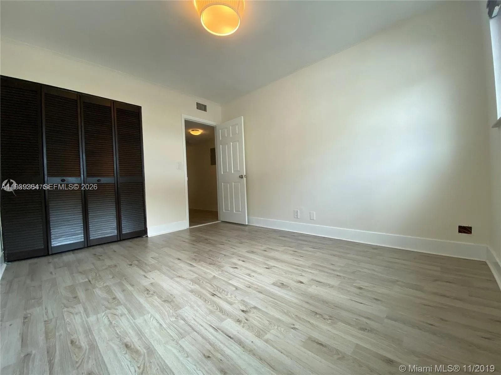 PARADISE BY THE SEA CONDO · #102 in Hallandale Beach - Photo 13