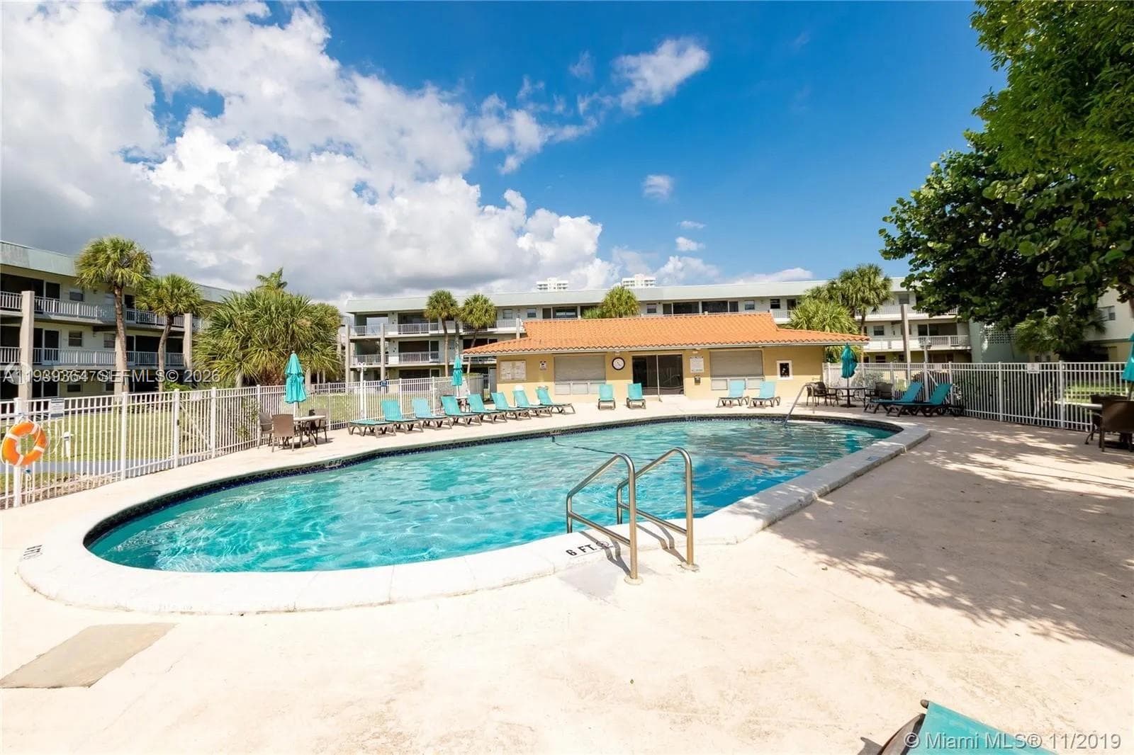PARADISE BY THE SEA CONDO · #102 in Hallandale Beach - Photo 20