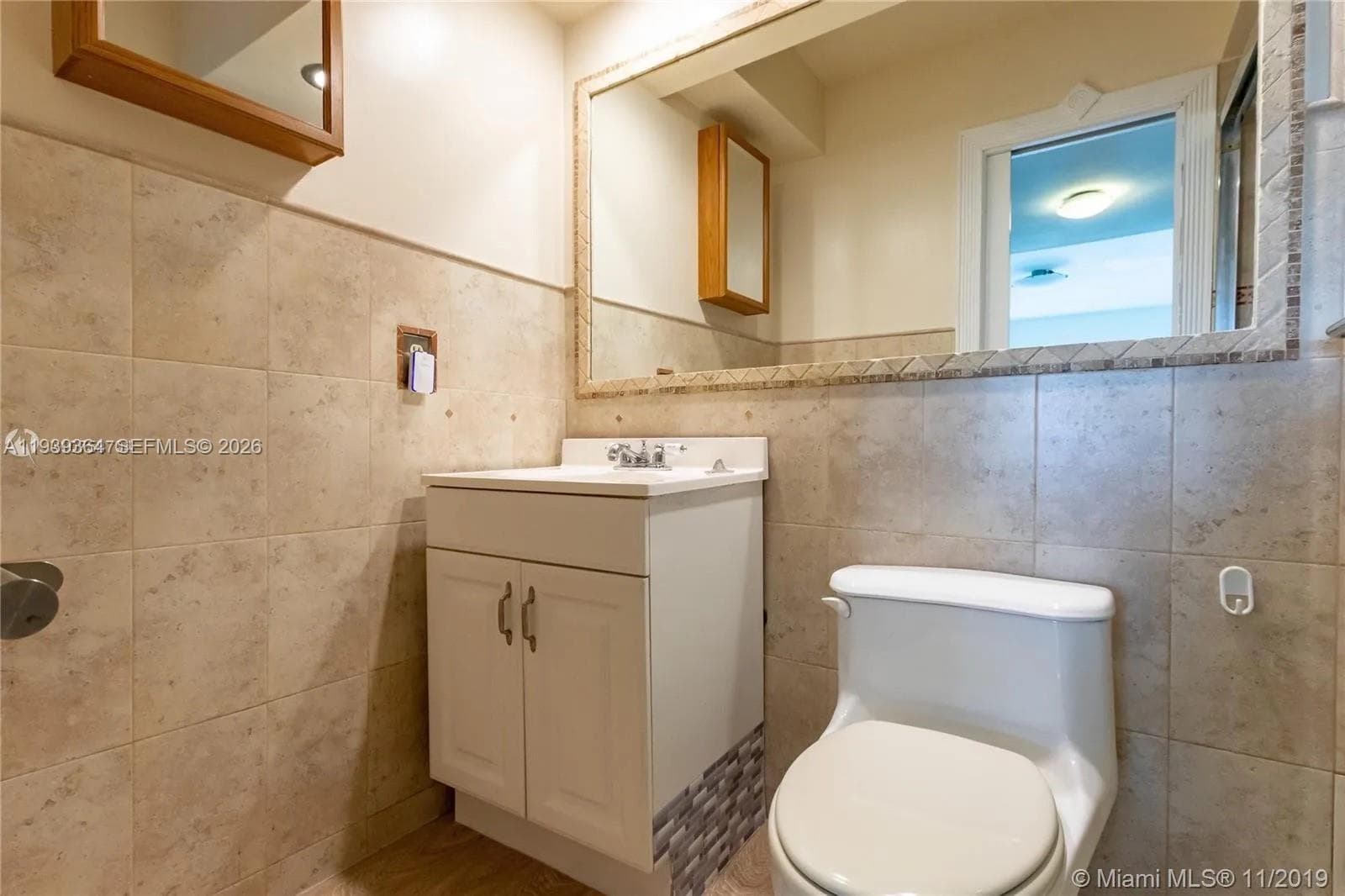 PARADISE BY THE SEA CONDO · #102 in Hallandale Beach - Photo 15