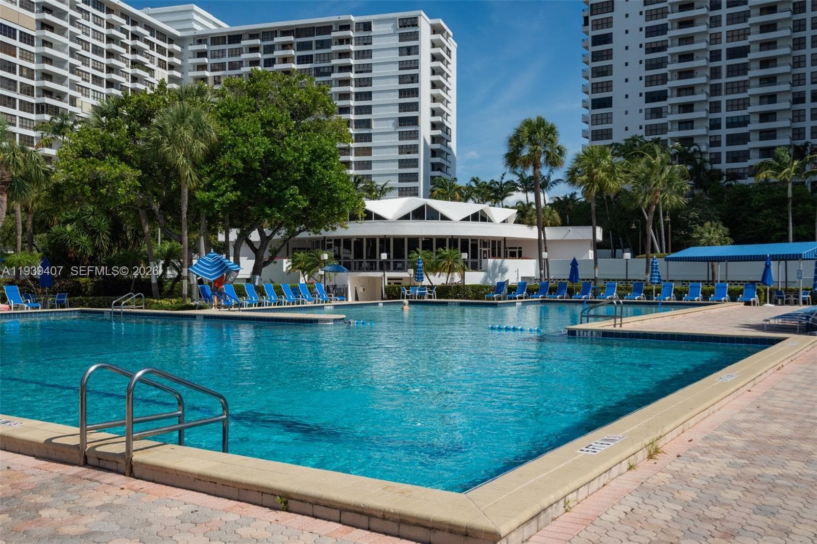 OLYMPUS CONDO PHASE · #2517 in Hallandale Beach - Photo 36