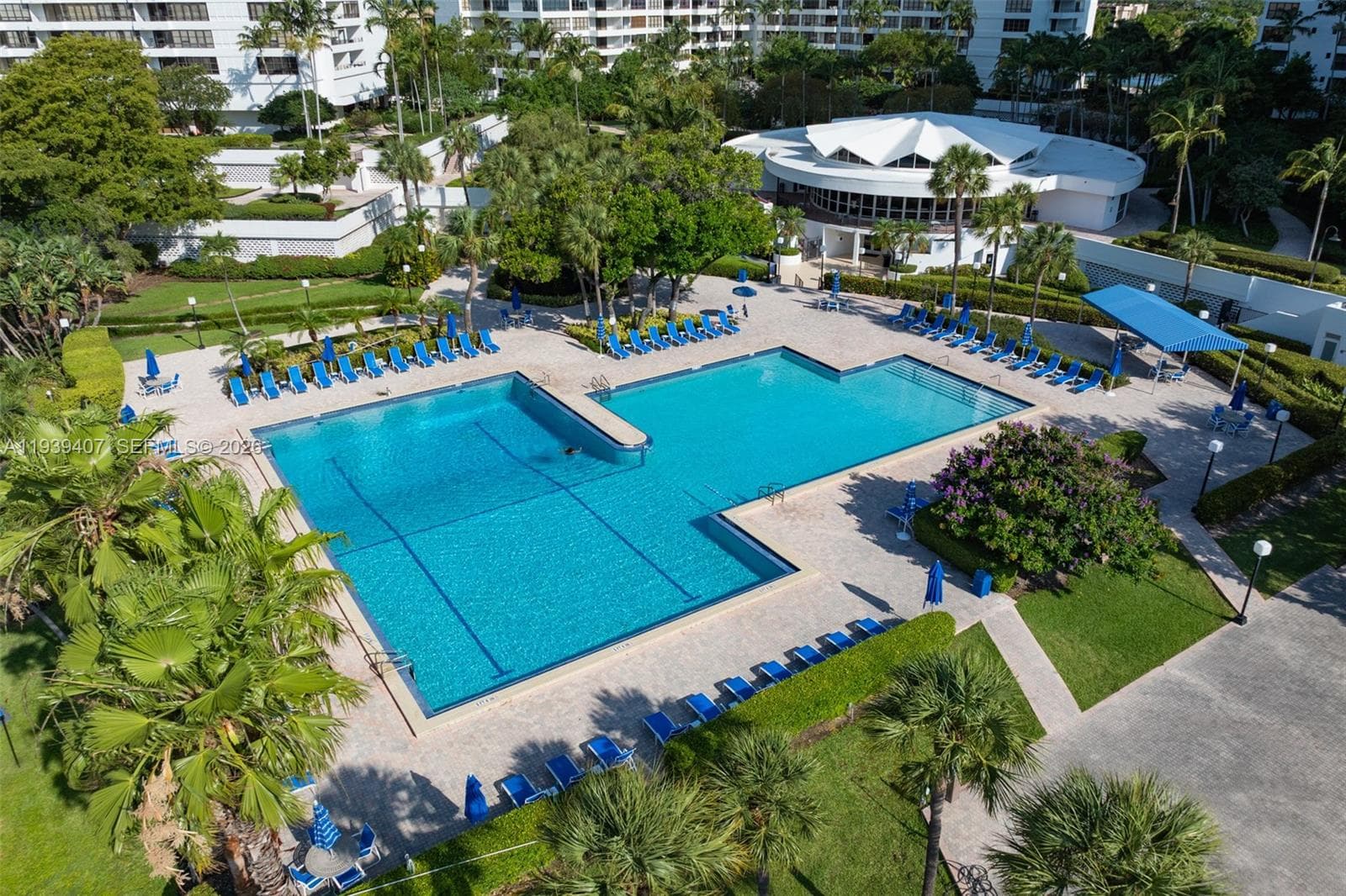 OLYMPUS CONDO PHASE · #2517 in Hallandale Beach - Photo 5