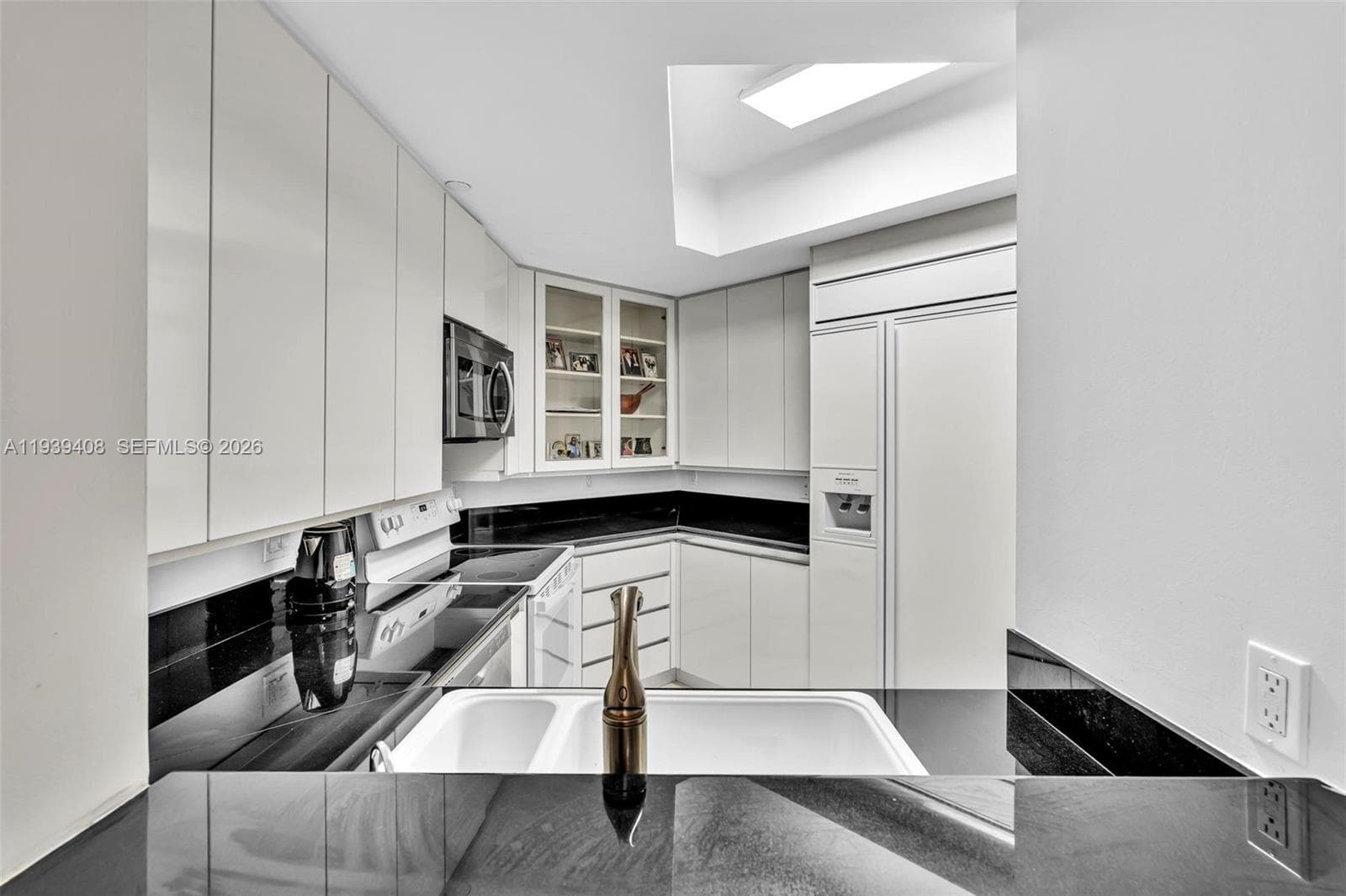 ATLANTIC III AT THE POINT · #302 in Aventura - Photo 13