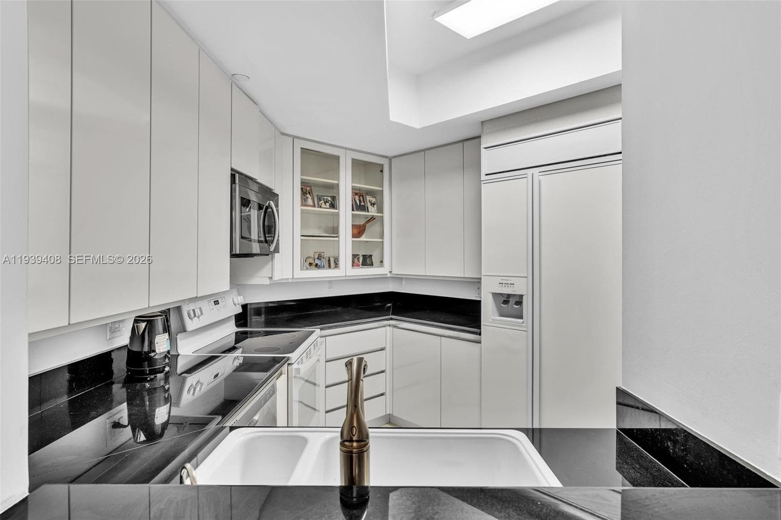 ATLANTIC III AT THE POINT · #302 in Aventura - Photo 20