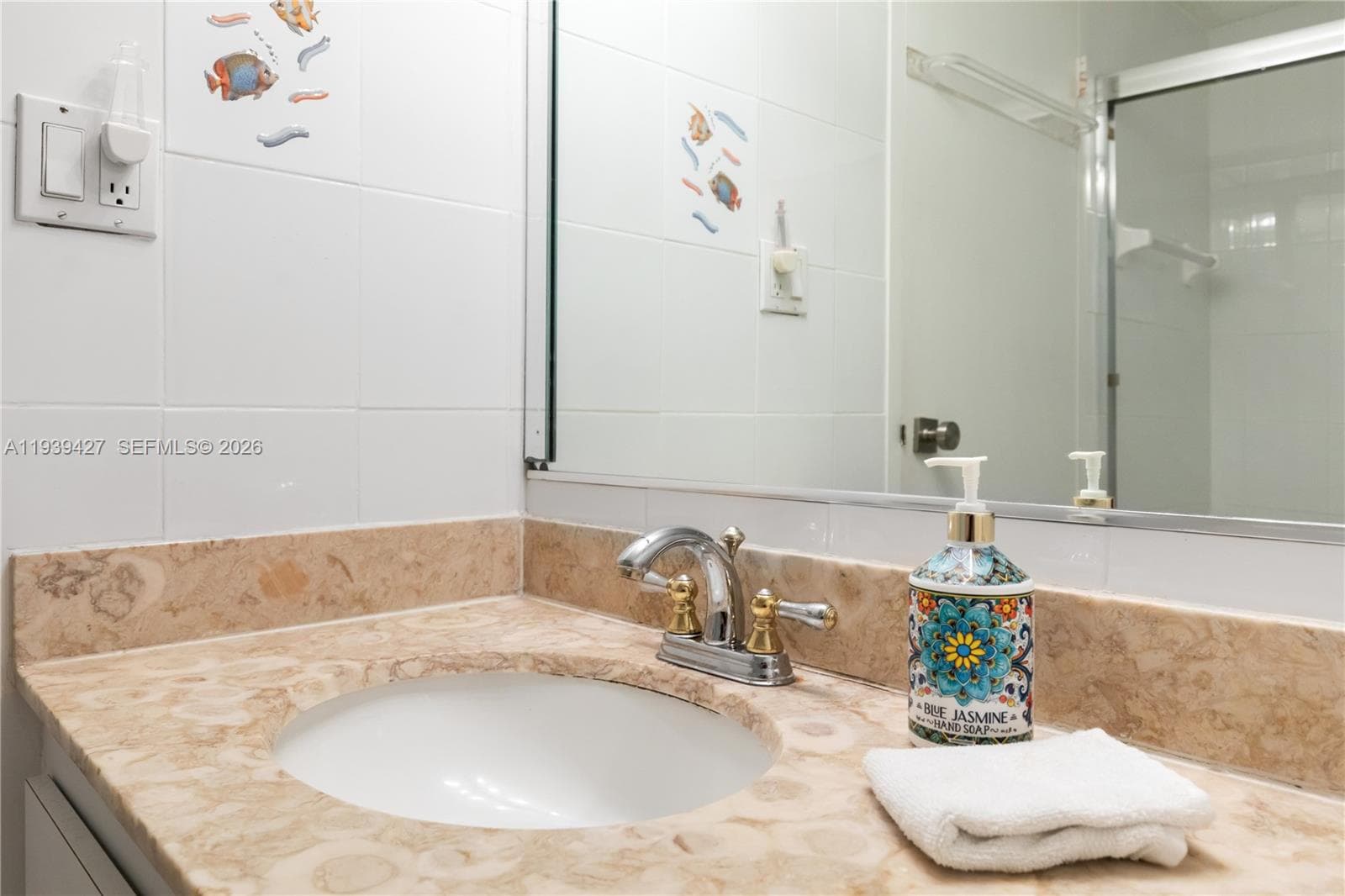 SEA AIR TOWERS CONDO · #1421 in Hollywood - Photo 27