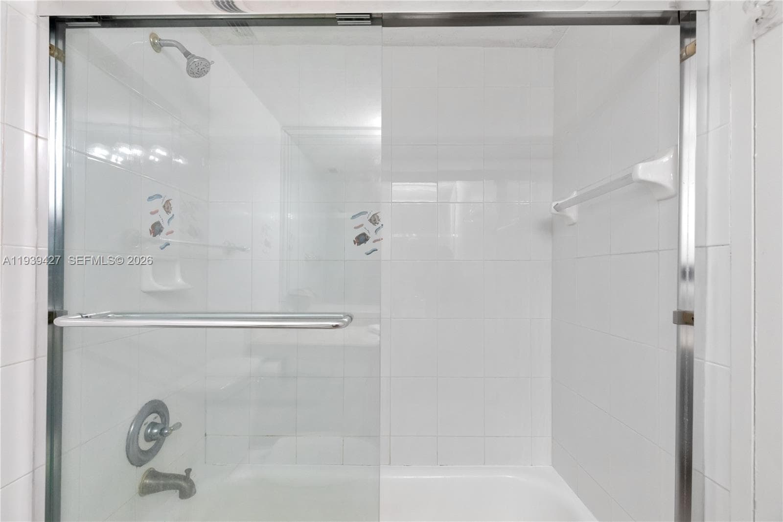 SEA AIR TOWERS CONDO · #1421 in Hollywood - Photo 26