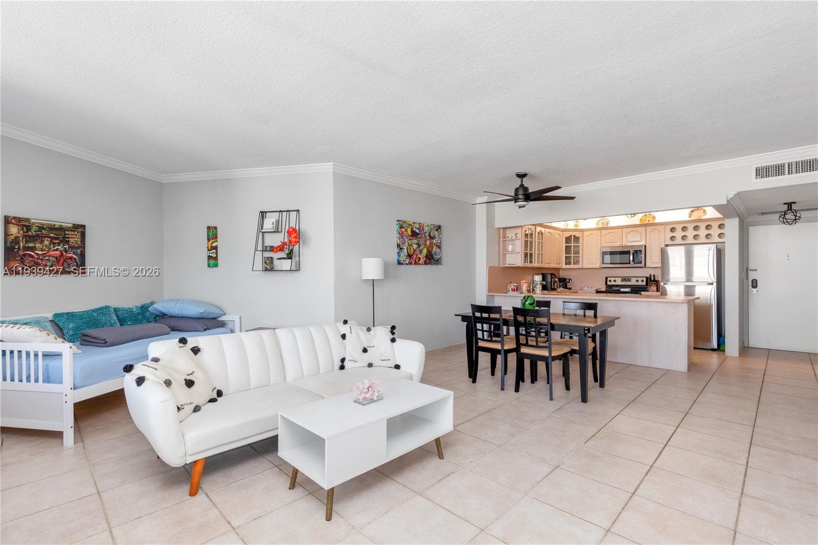 SEA AIR TOWERS CONDO · #1421 in Hollywood - Photo 10