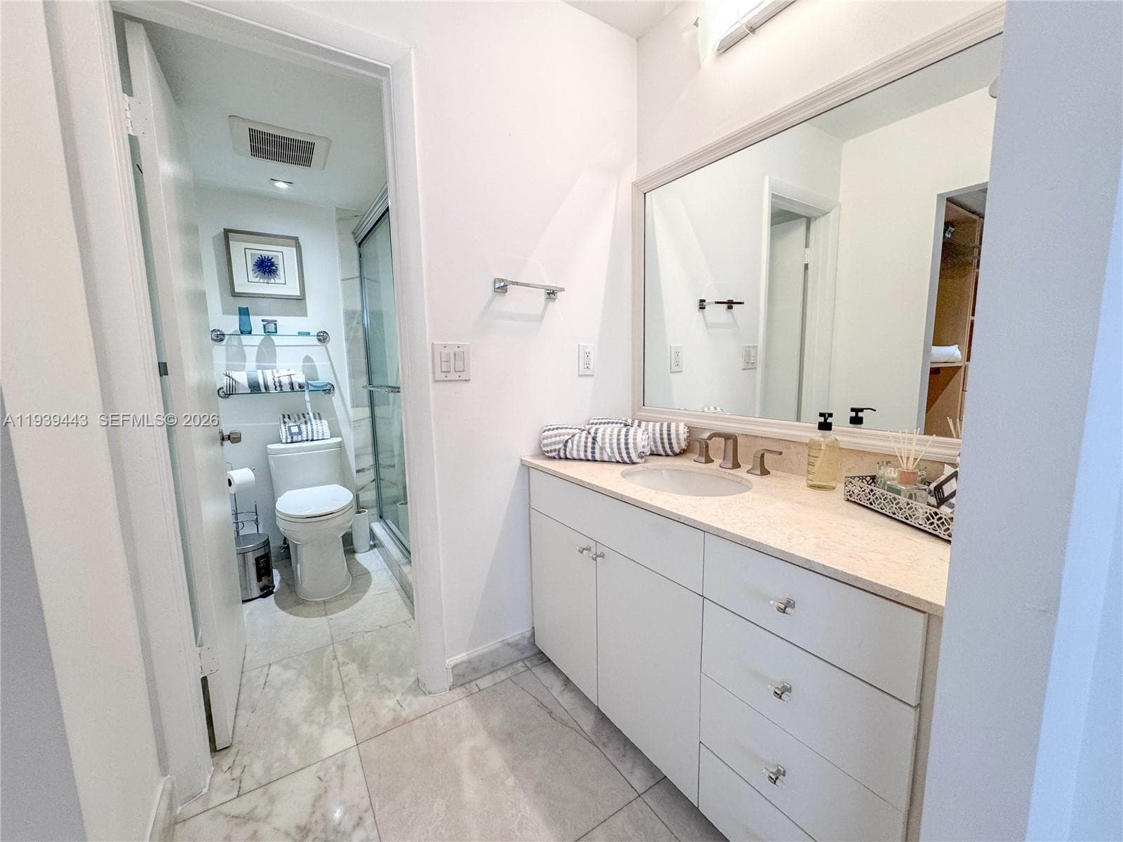 BRAVURA I CONDO · #104 in Aventura - Photo 32