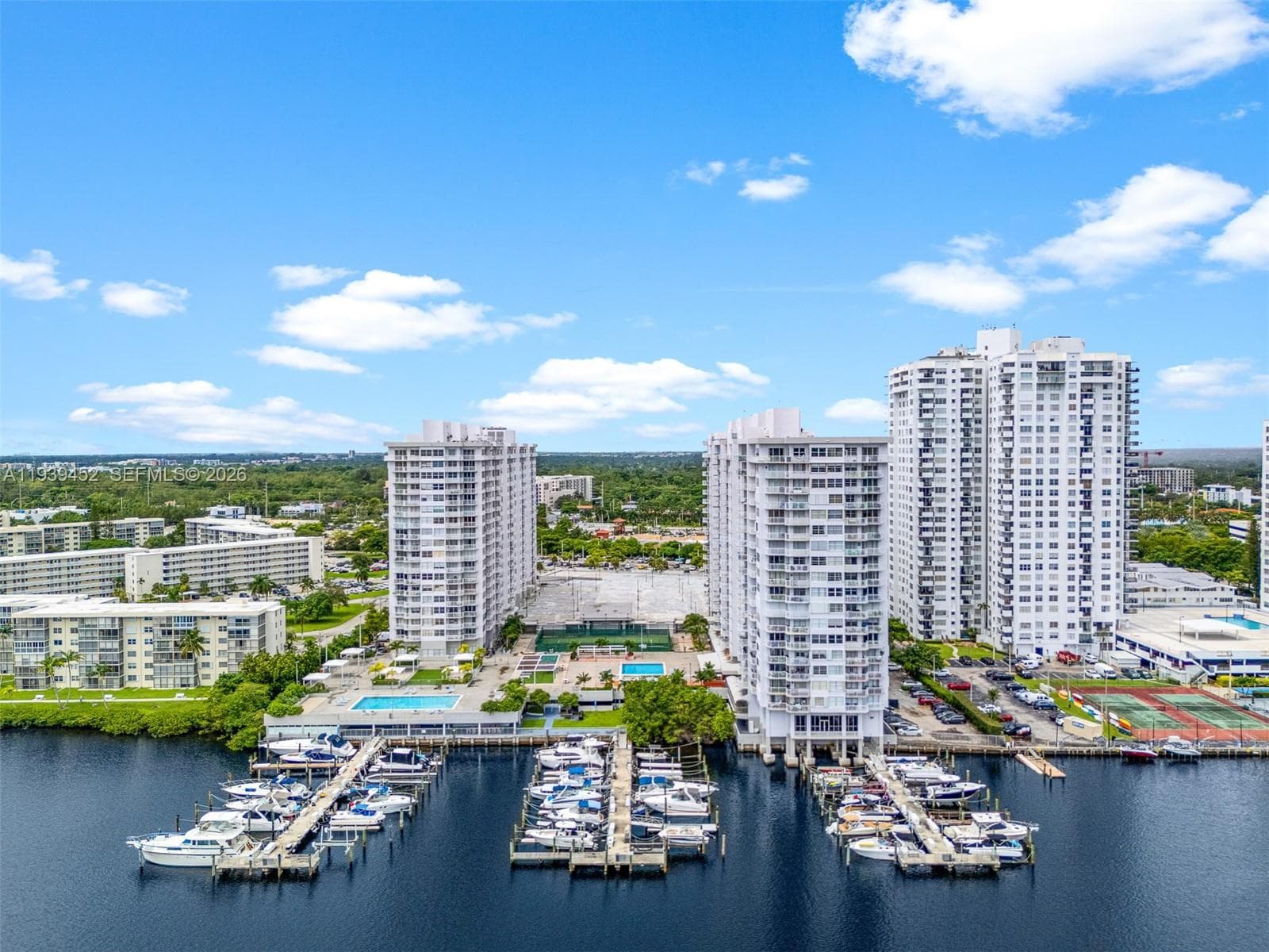 Del Prado · #304 in Aventura - Photo 12
