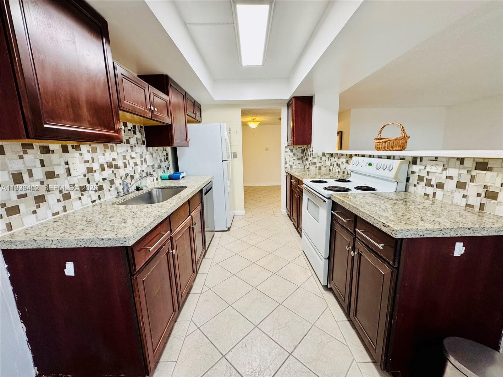 Del Prado · #304 in Aventura - Photo 26