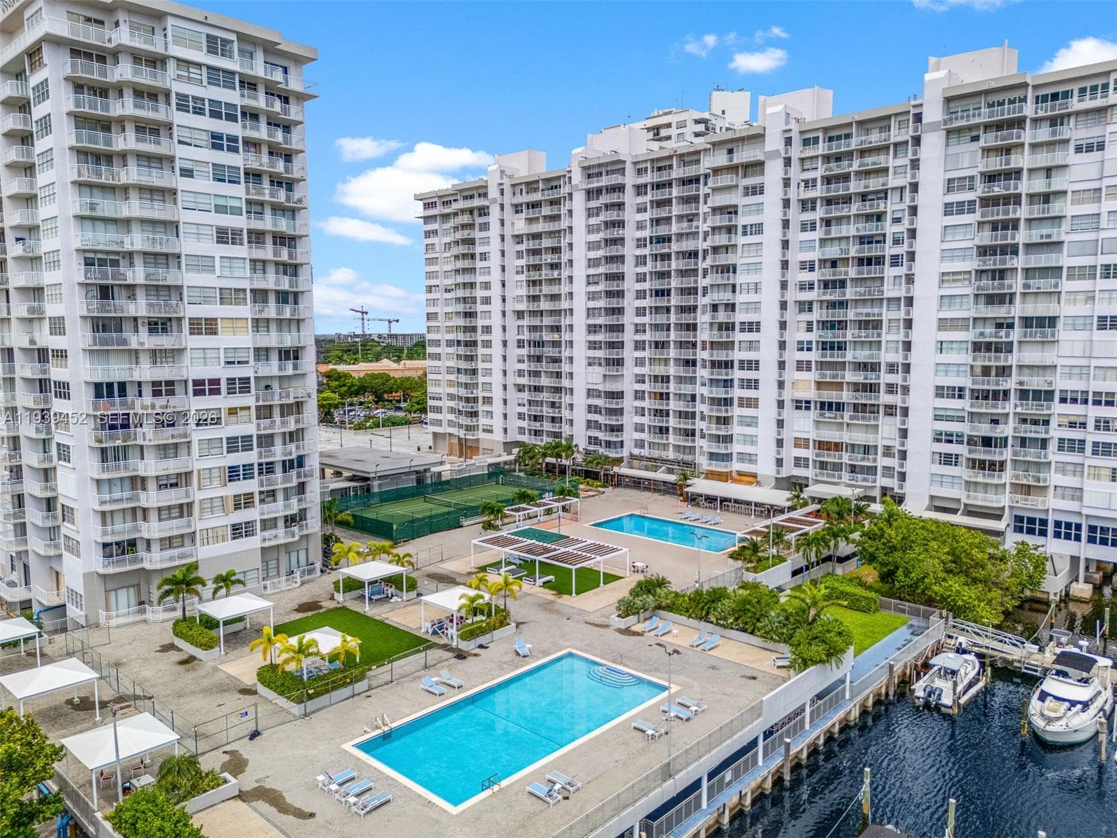 Del Prado · #304 in Aventura - Photo 7