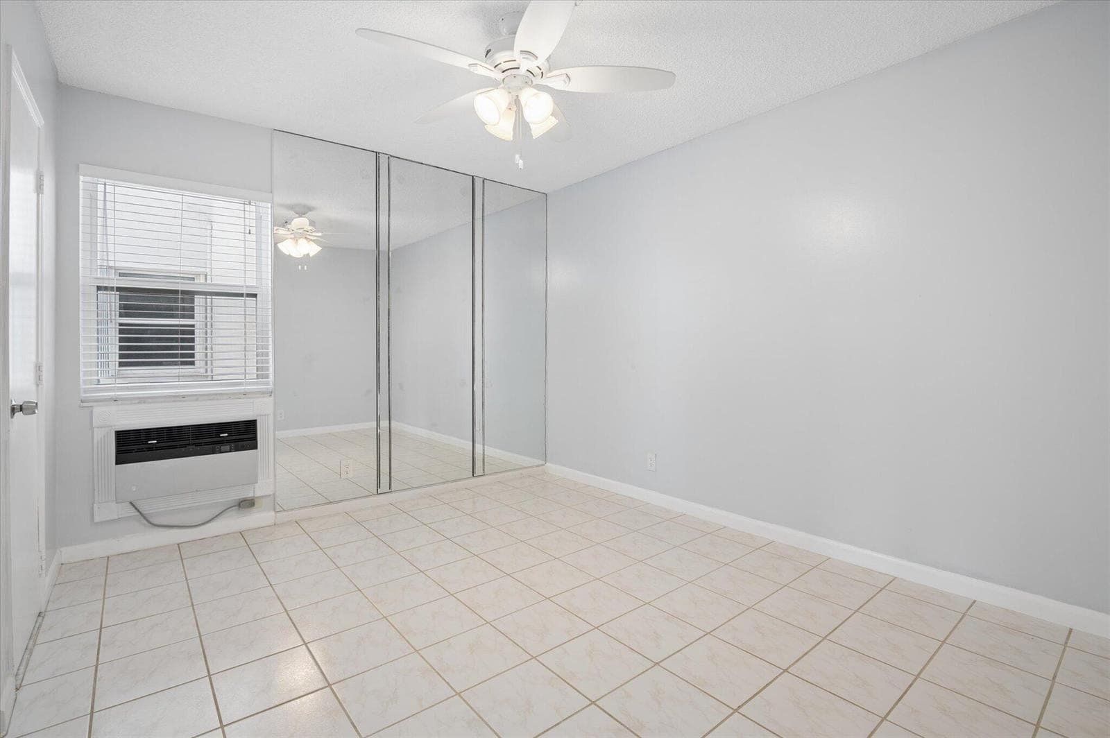 10-Carbonara-720 Orton Ave #607-10