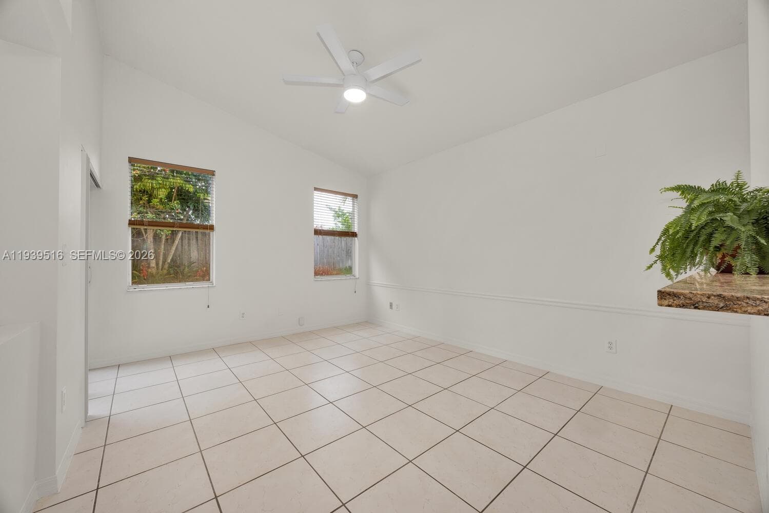 18322 SW 94th Ct photo 5