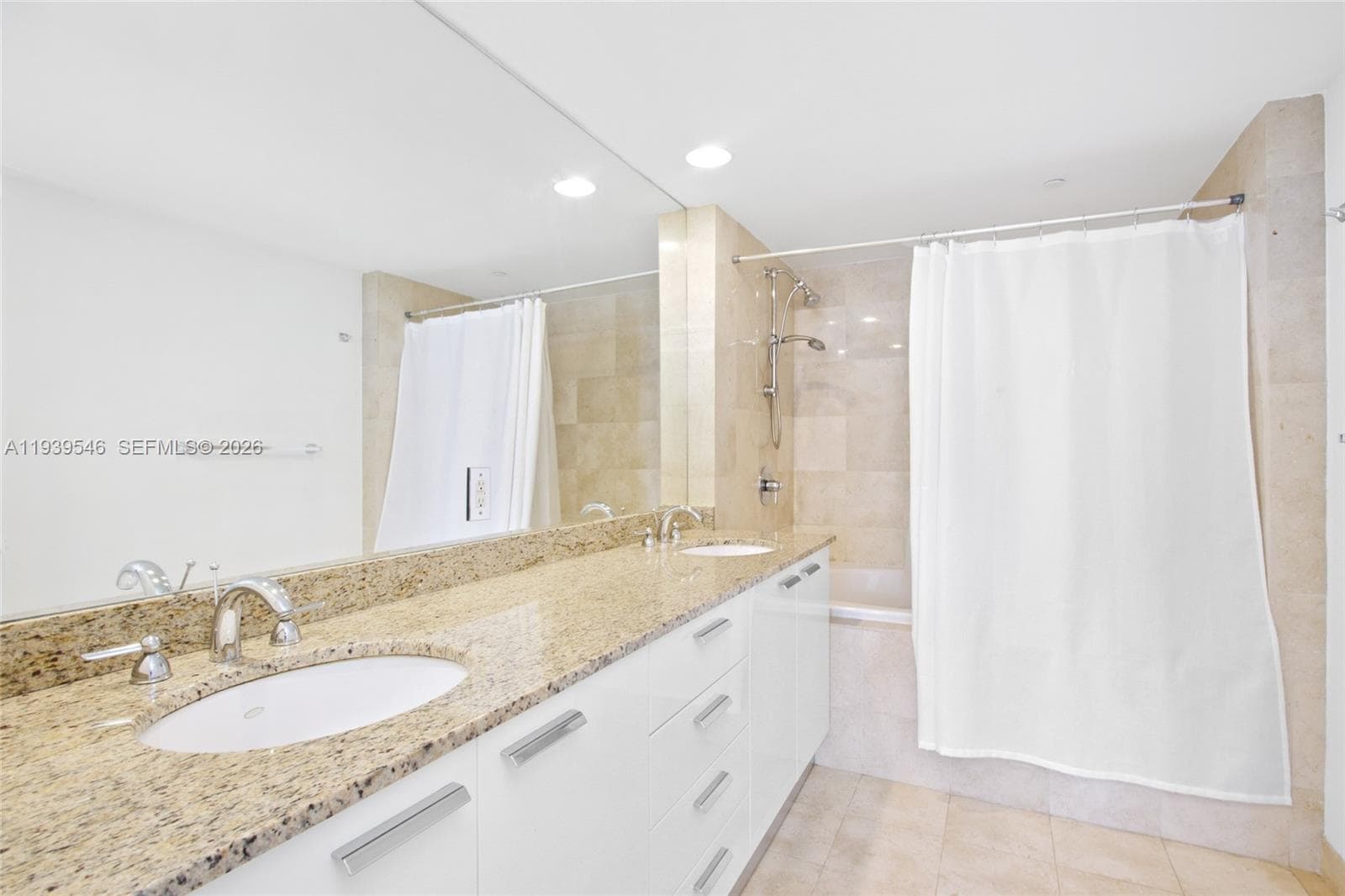 BEACH CLUB ONE · #1608 in Hallandale Beach - Photo 22