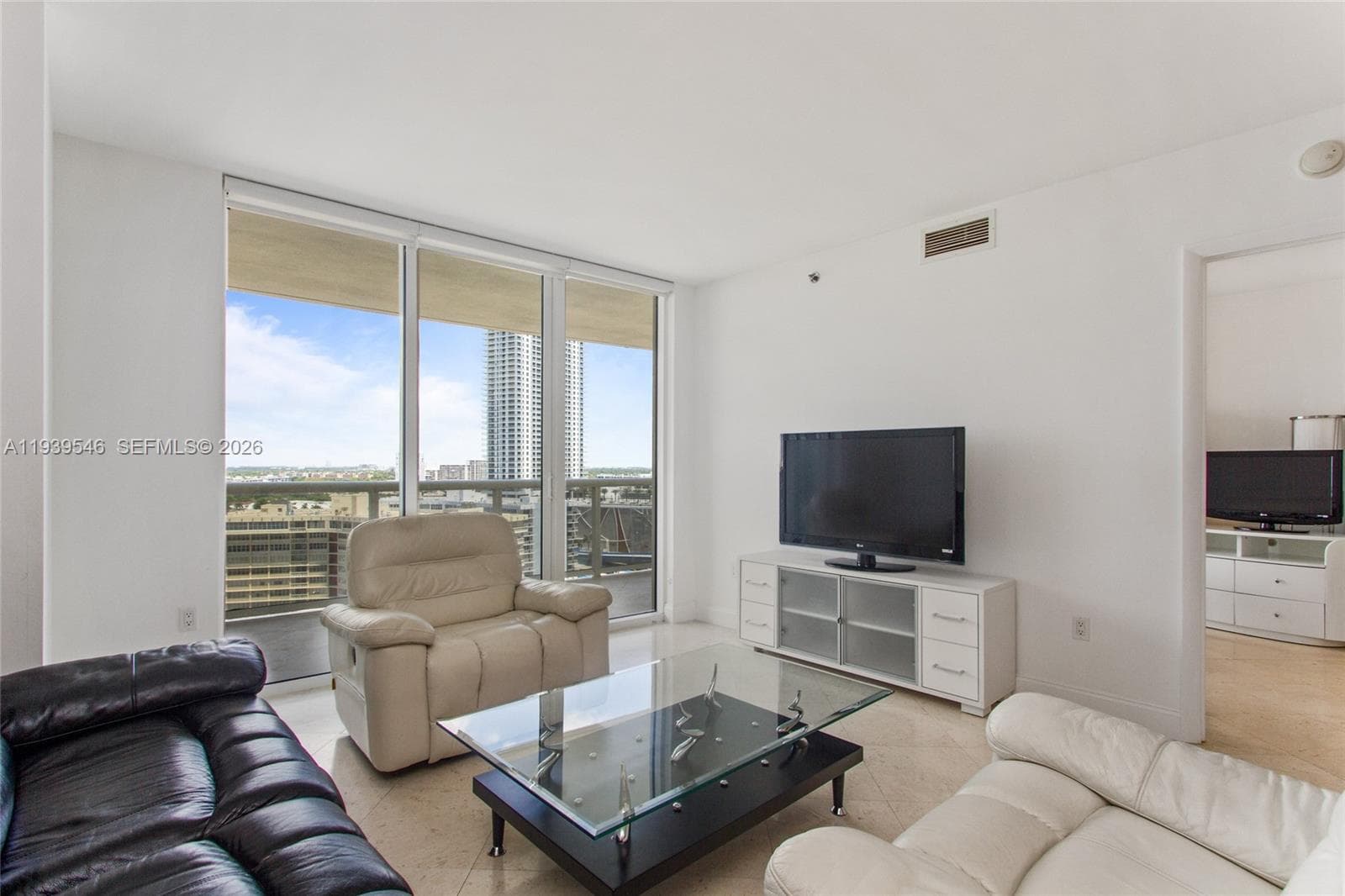 BEACH CLUB ONE · #1608 in Hallandale Beach - Photo 15